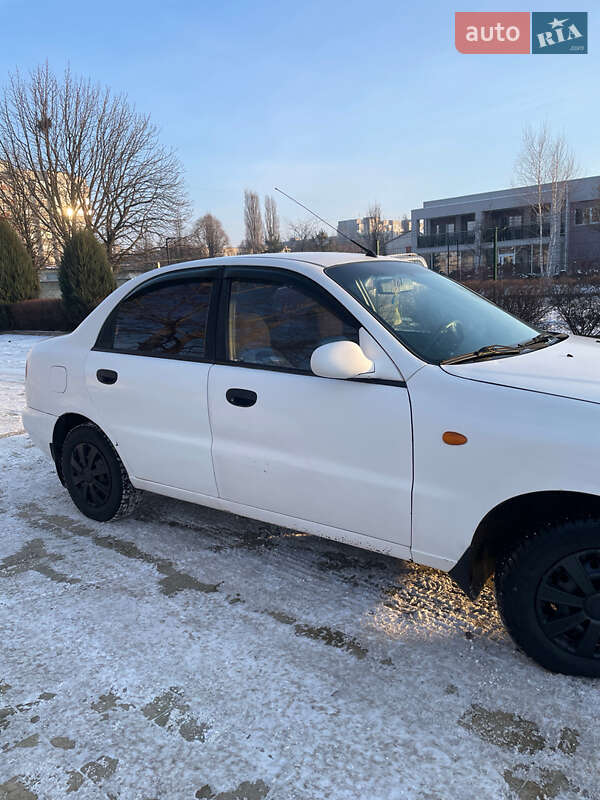 Седан Daewoo Lanos 1998 в Кременчуге фото 3 Седан Daewoo Lanos 1998 в Кременчуге