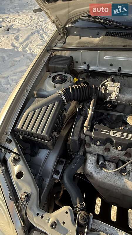 Седан Daewoo Lanos 2006 в Киеве