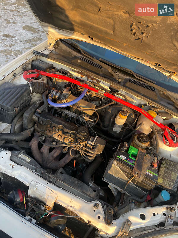 Седан Daewoo Lanos 1998 в Кременчуге