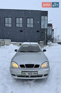 Седан Daewoo Lanos 2004 в Львові