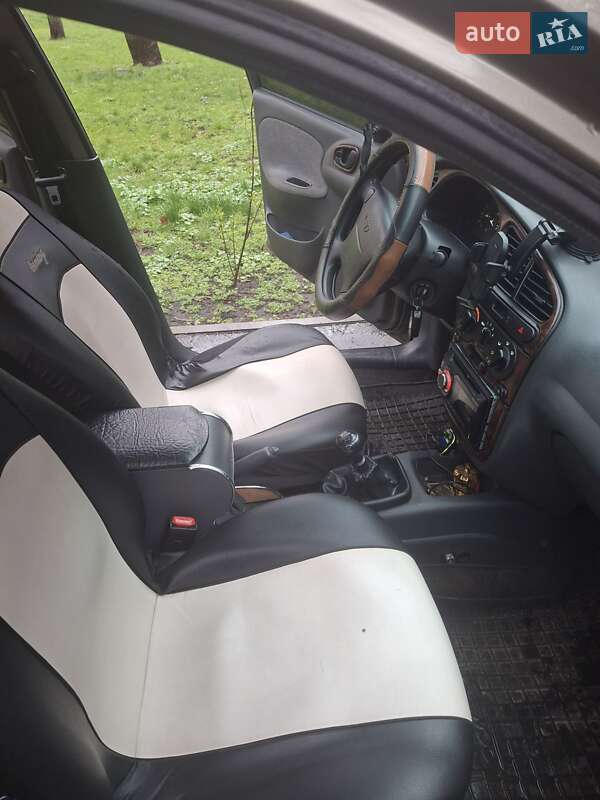 Седан Daewoo Lanos 2006 в Киеве