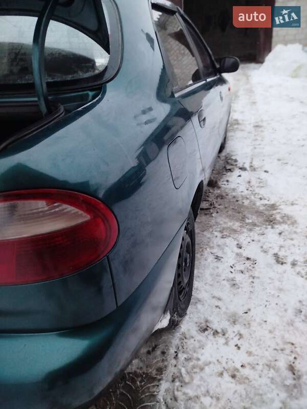 Седан Daewoo Lanos 2005 в Ровно