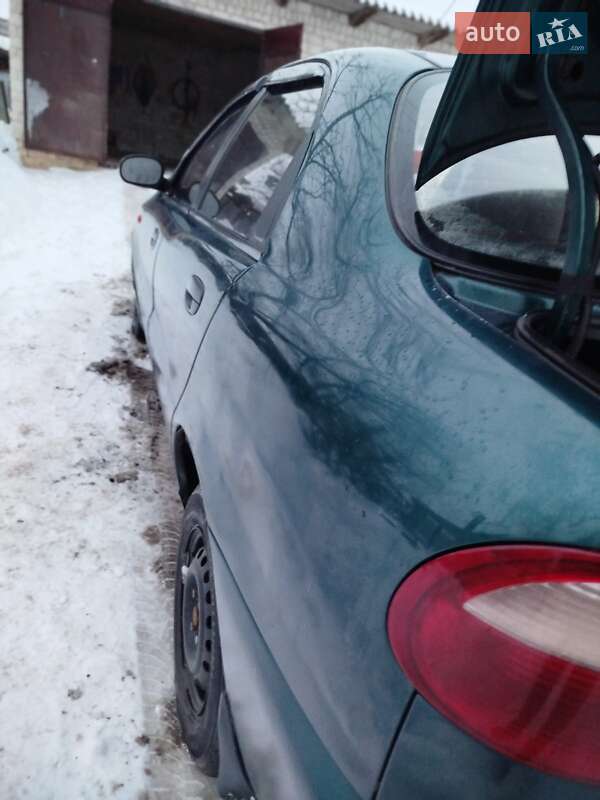 Седан Daewoo Lanos 2005 в Ровно