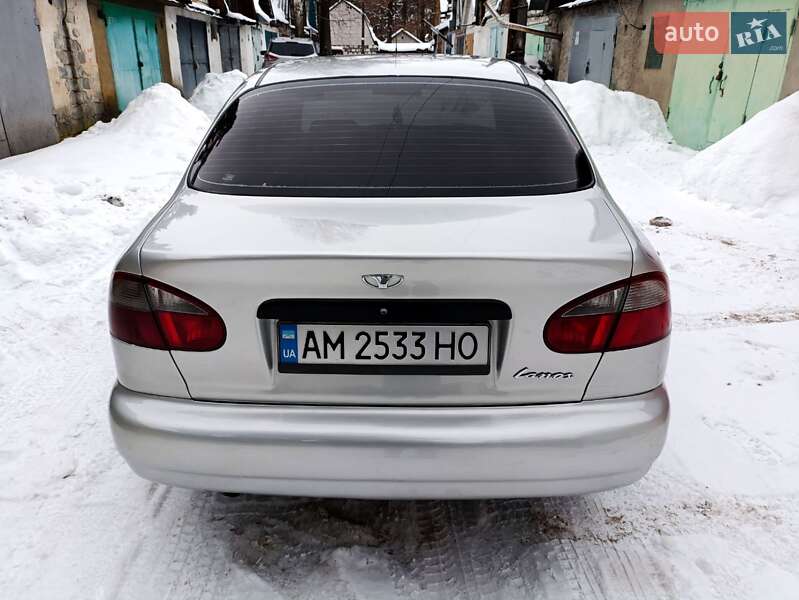 Седан Daewoo Lanos 2004 в Житомирі