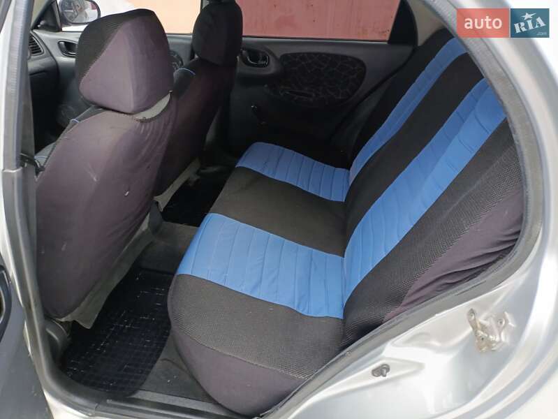 Седан Daewoo Lanos 2004 в Житомирі