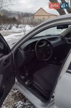 Седан Daewoo Lanos 2004 в Днепре