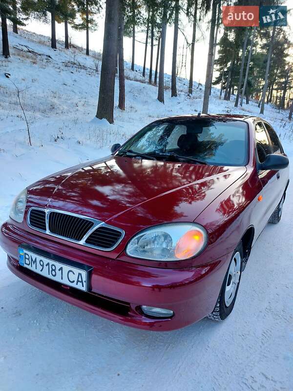 Седан Daewoo Lanos 2009 в Тростянці