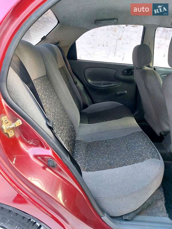 Седан Daewoo Lanos 2009 в Тростянці