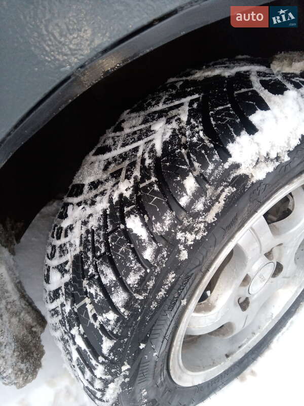 Седан Daewoo Lanos 2004 в Луцьку