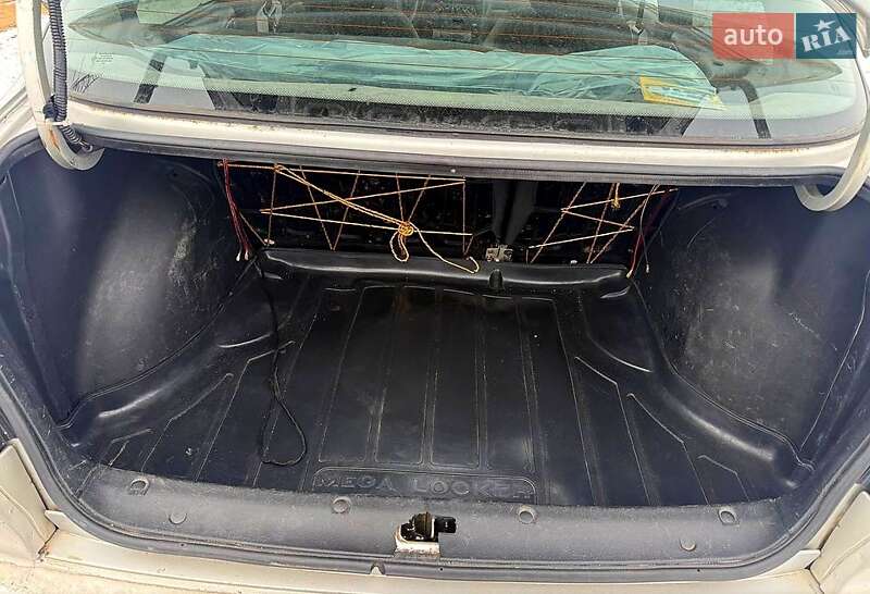 Седан Daewoo Lanos 2003 в Херсоне