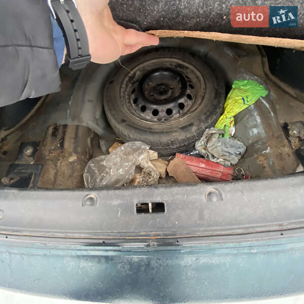 Седан Daewoo Lanos 2005 в Львове