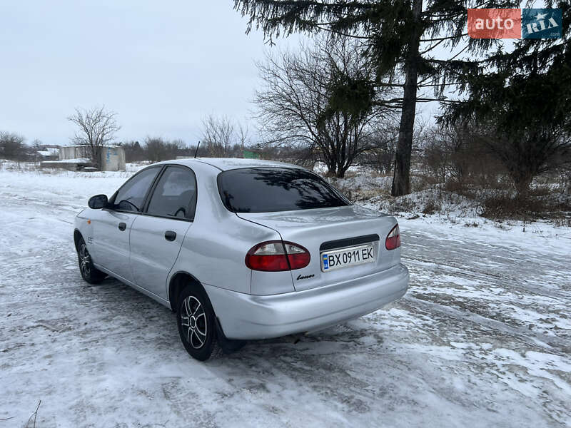 Седан Daewoo Lanos 2003 в Изяславе