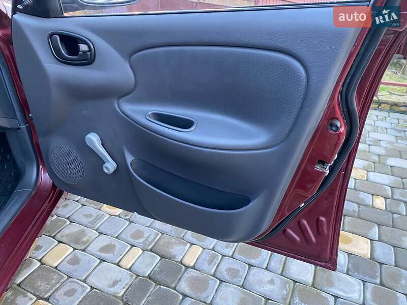 Седан Daewoo Lanos 2011 в Виннице