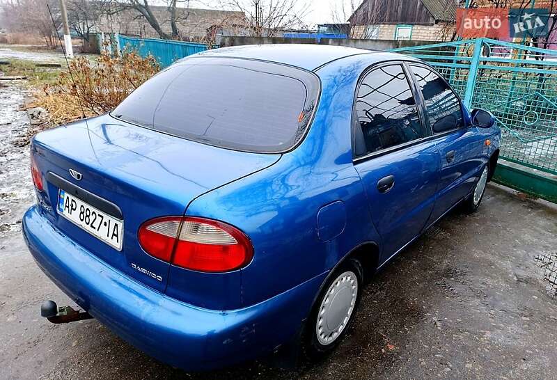 Седан Daewoo Lanos 1998 в Новониколаевке