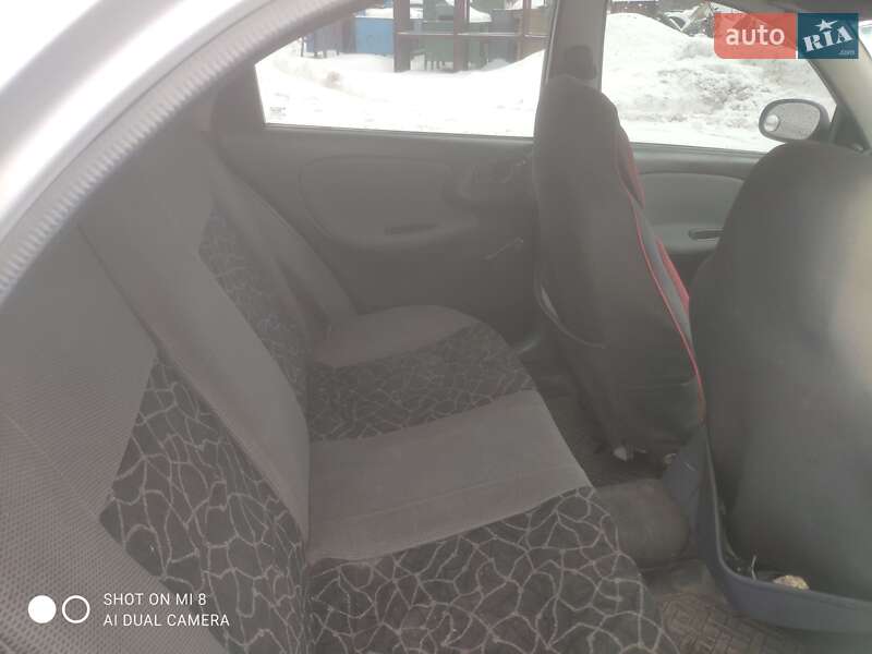 Седан Daewoo Lanos 2003 в Красилові