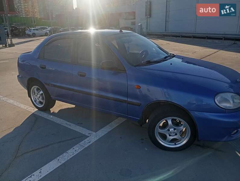 Седан Daewoo Lanos 2007 в Бурині