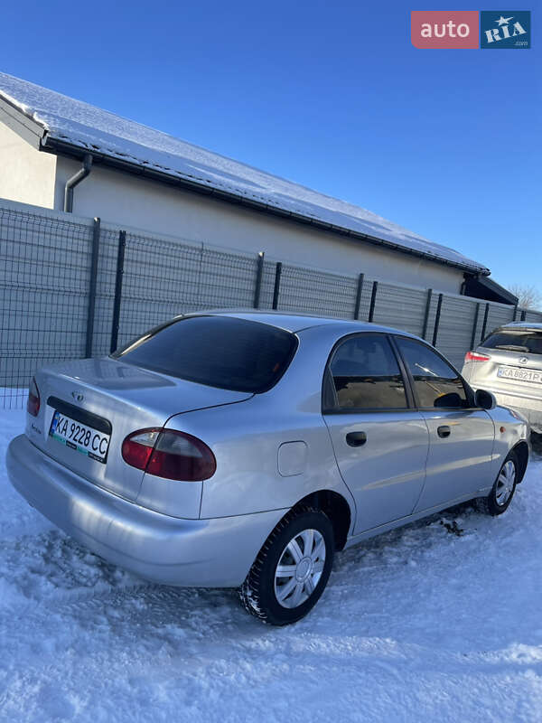 Седан Daewoo Lanos 2005 в Борисполі