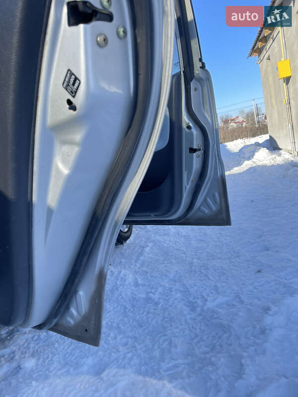 Седан Daewoo Lanos 2005 в Борисполі