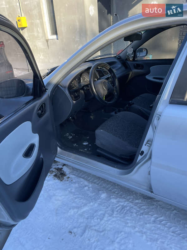 Седан Daewoo Lanos 2005 в Борисполі