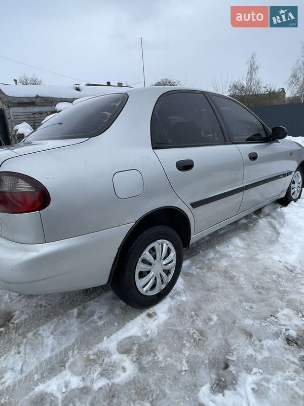 Седан Daewoo Lanos 2002 в Тернополе