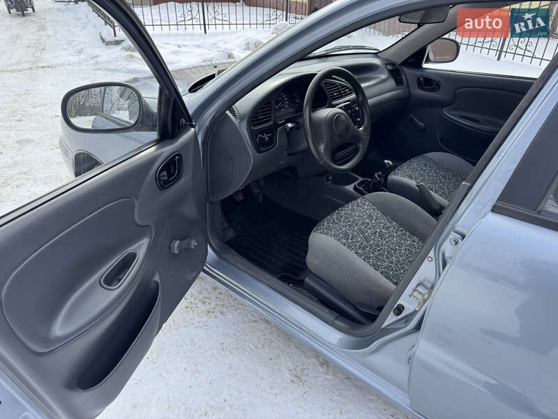 Седан Daewoo Lanos 2009 в Городищеві