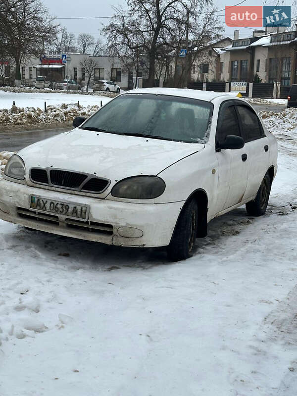 Седан Daewoo Lanos 2002 в Харкові