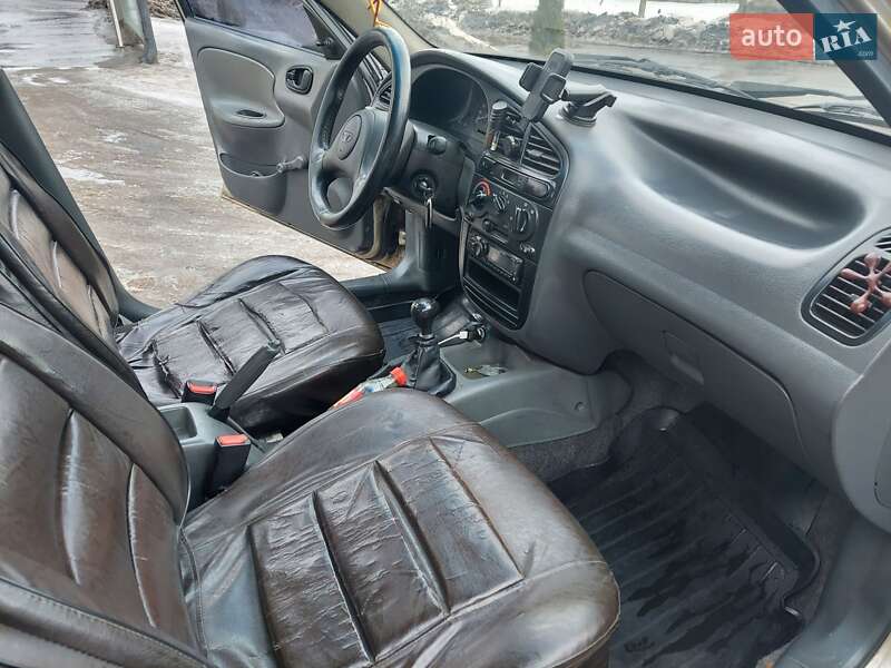 Седан Daewoo Lanos 2008 в Старокостянтинові