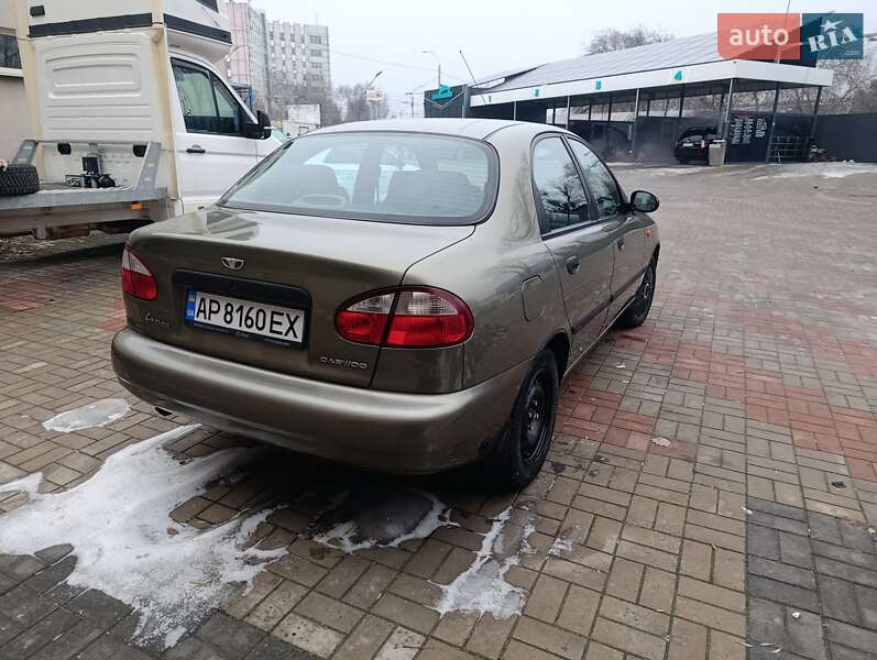 Седан Daewoo Lanos 2004 в Запоріжжі
