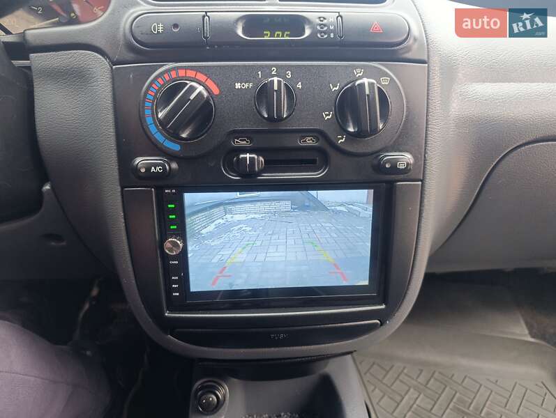 Седан Daewoo Lanos 2004 в Запоріжжі