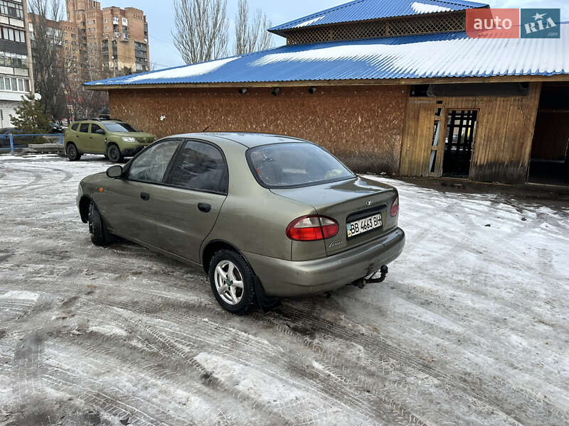Седан Daewoo Lanos 2004 в Слов'янську