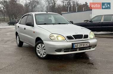 Седан Daewoo Lanos 2003 в Дніпрі