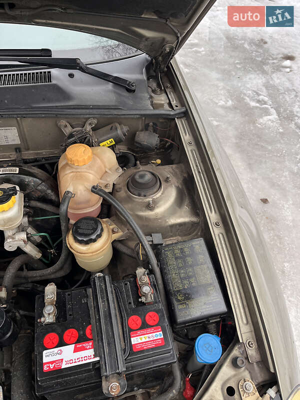 Седан Daewoo Lanos 2005 в Чернигове