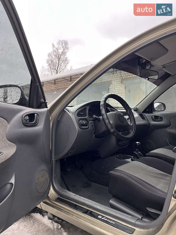 Седан Daewoo Lanos 2005 в Чернигове