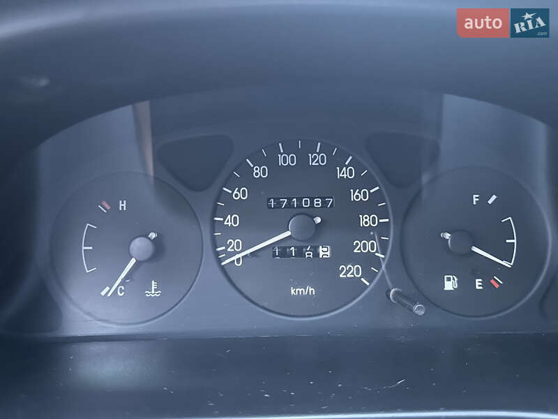 Седан Daewoo Lanos 2002 в Черкасах