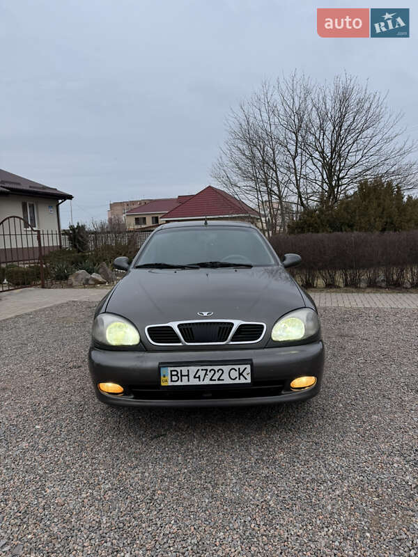 Седан Daewoo Lanos 2003 в Белгороде-Днестровском