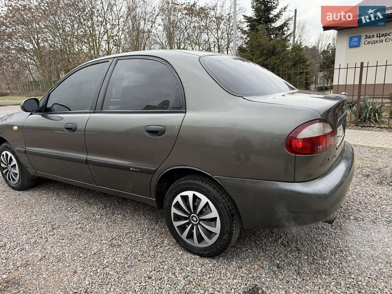 Седан Daewoo Lanos 2003 в Белгороде-Днестровском