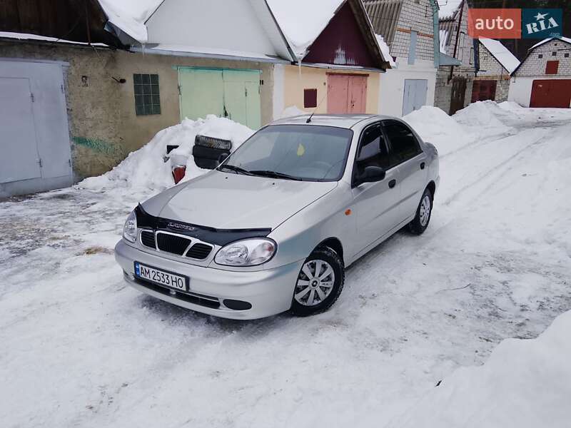 Седан Daewoo Lanos 2004 в Житомире фото 2 Седан Daewoo Lanos 2004 в Житомире