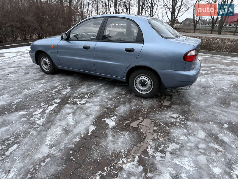 Седан Daewoo Lanos 2008 в Миргороді
