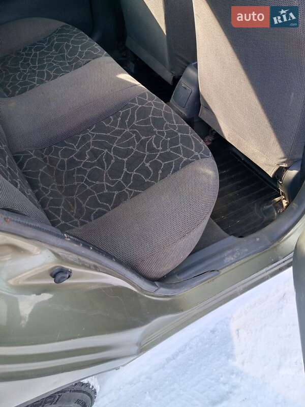 Седан Daewoo Lanos 2002 в Тернополі фото 17 Седан Daewoo Lanos 2002 в Тернополі