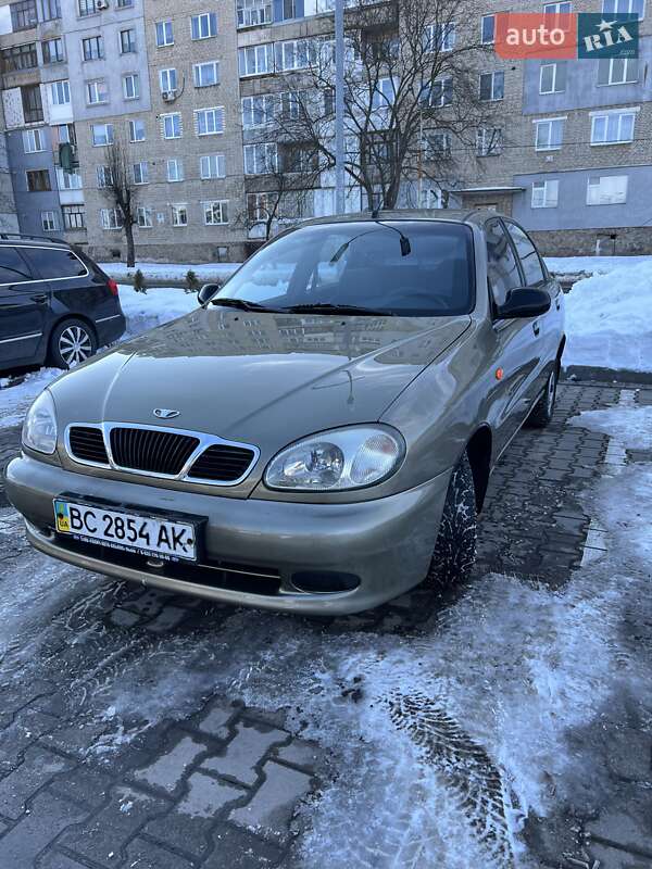 2005 Daewoo Lanos, VIN Y6DTF69YD6W258998:plate — фото 1 (autoria)