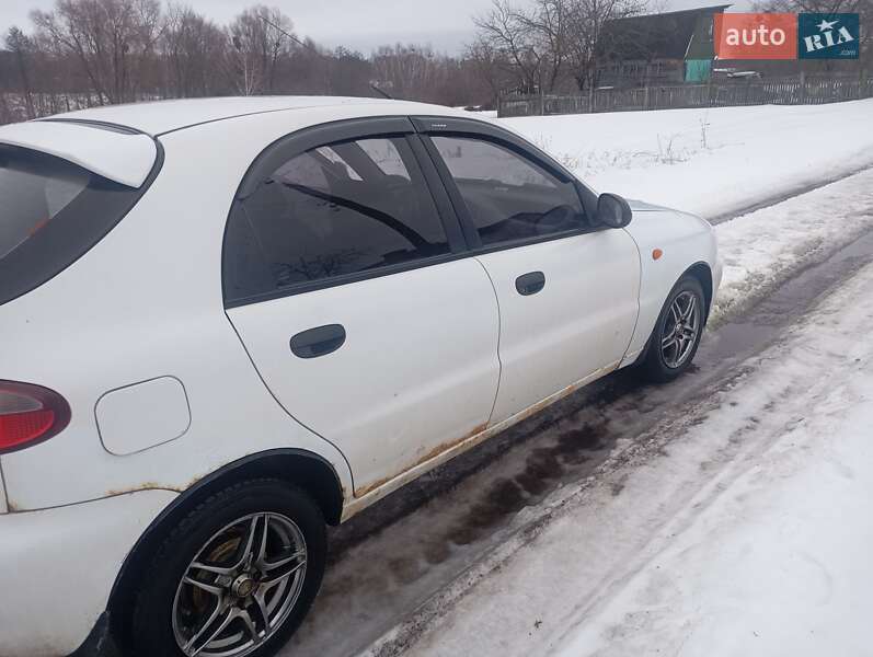 Хетчбек Daewoo Lanos 2008 в Іванкові