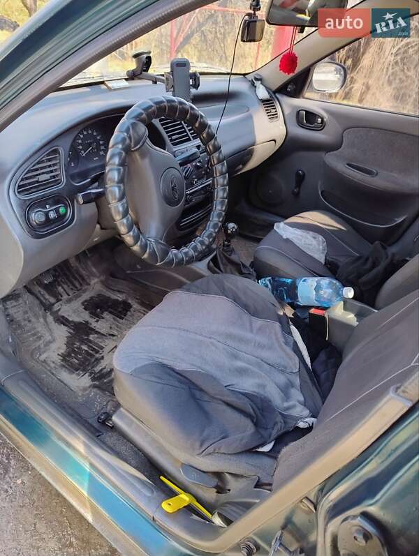 Седан Daewoo Lanos 2006 в Кривом Роге