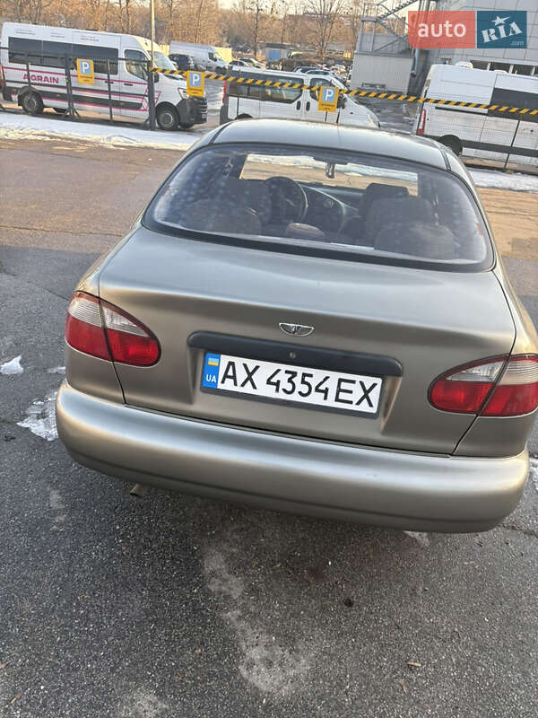 Седан Daewoo Lanos 2003 в Харькове