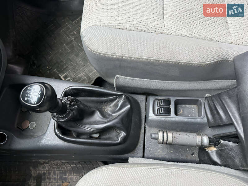 Седан Daewoo Lanos 2003 в Делятине