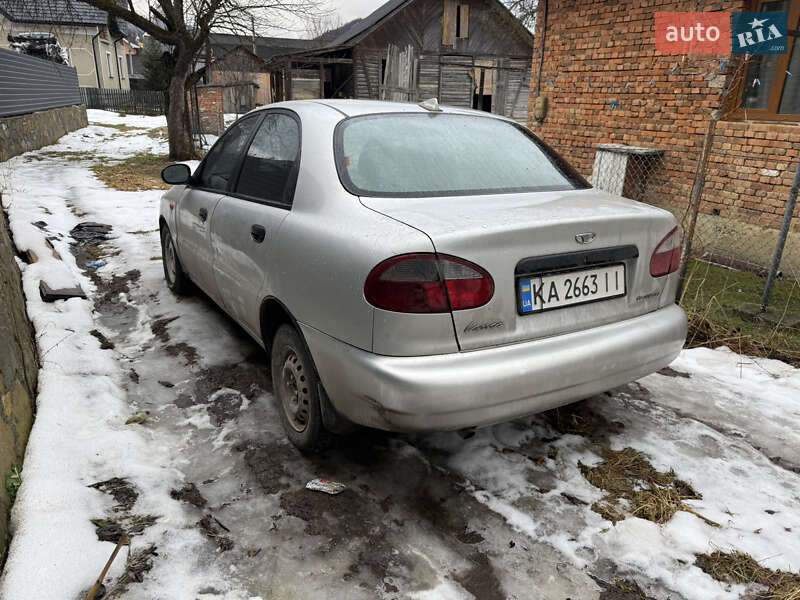 Седан Daewoo Lanos 2003 в Делятине