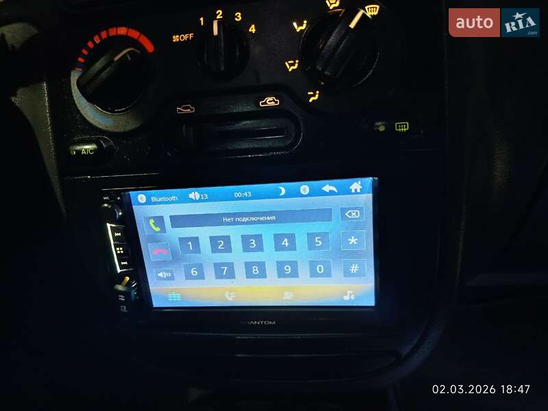 Седан Daewoo Lanos 2003 в Києві фото 3 Седан Daewoo Lanos 2003 в Києві