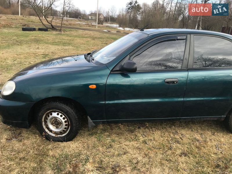 Седан Daewoo Lanos 2004 в Львове