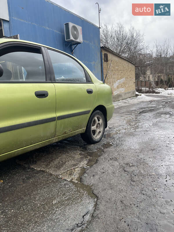 Седан Daewoo Lanos 2003 в Киеве
