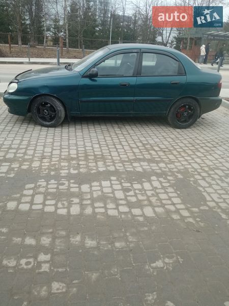 Седан Daewoo Lanos 1998 в Львові