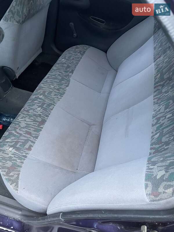 Седан Daewoo Lanos 1998 в Золотоноші